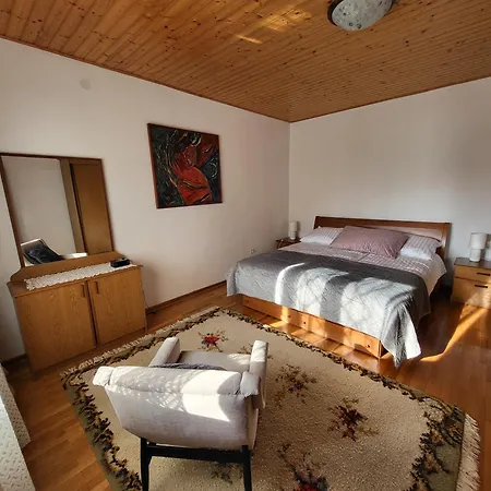 Apartma Ob Meji * Sempeter pri Gorici