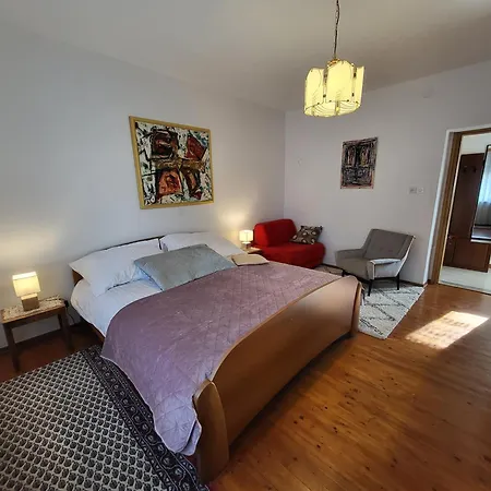 Apartma Ob Meji *