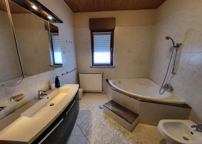 Apartma Ob Meji * Sempeter pri Gorici